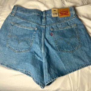 Women’s Levi Jean Shorts